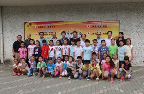 打牢书法基础,艺术家感恩教师致敬意